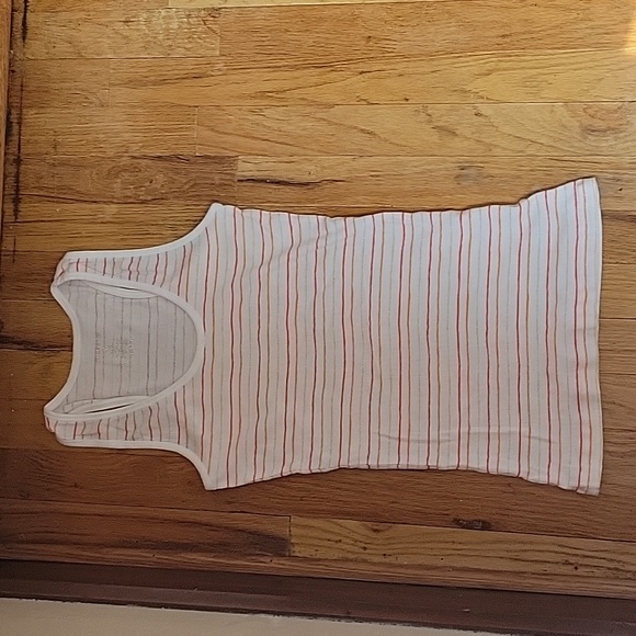 Maurices Tanks - Picture 4 of 8